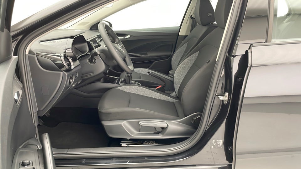 Skoda Fabia 1,0 MPi 80 Essence 5d