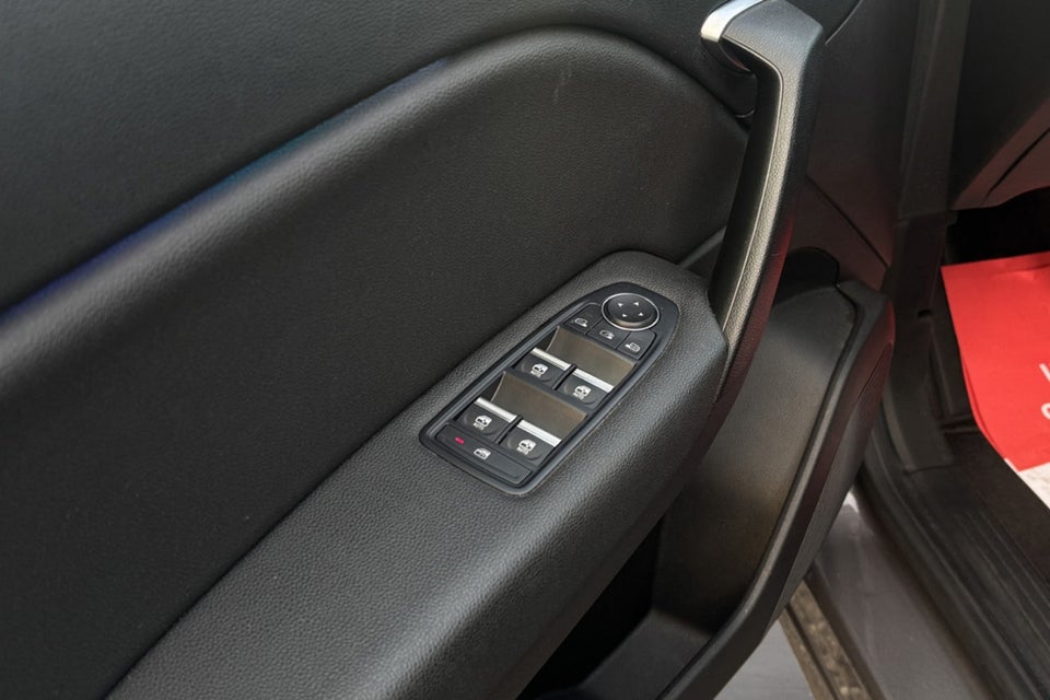 Renault Captur 1,0 TCe 100 Intens 5d