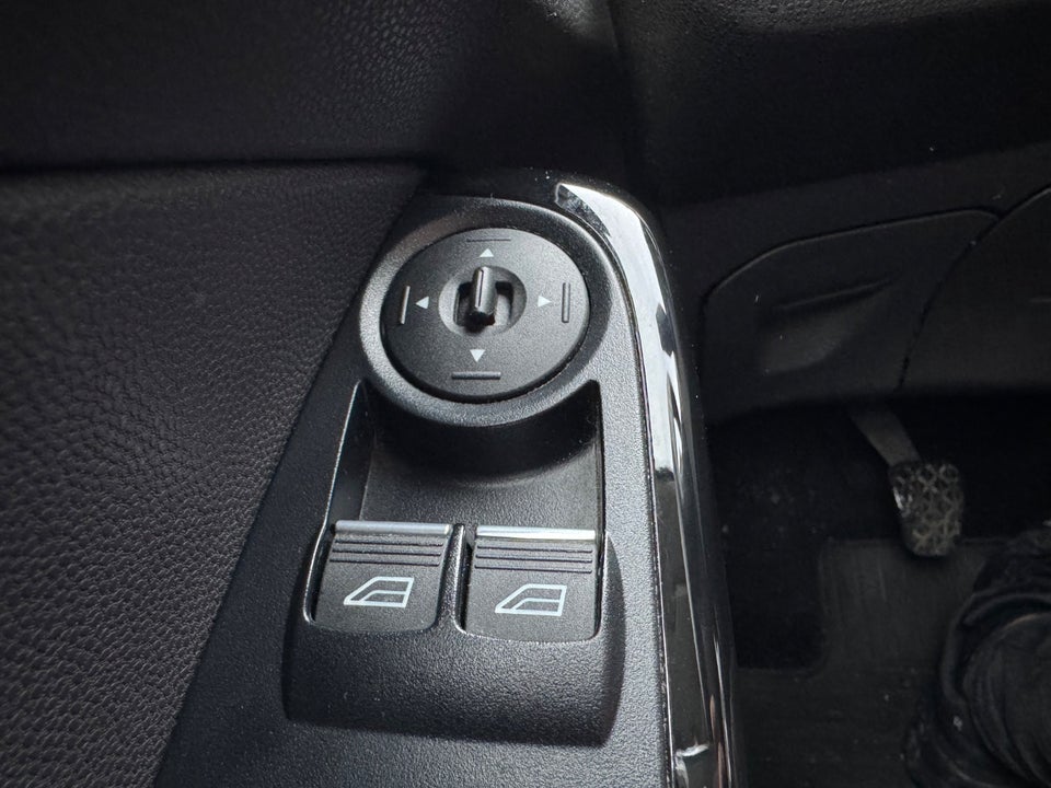 Ford Fiesta 1,0 EcoBoost Titanium 5d