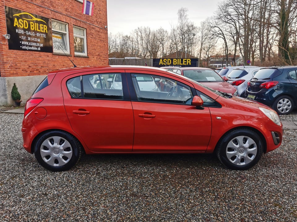 Opel Corsa 1,4 16V Cosmo 5d