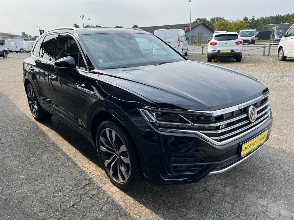 VW Touareg 3,0 TDi 286 R-line aut. 4Motion Van 5d