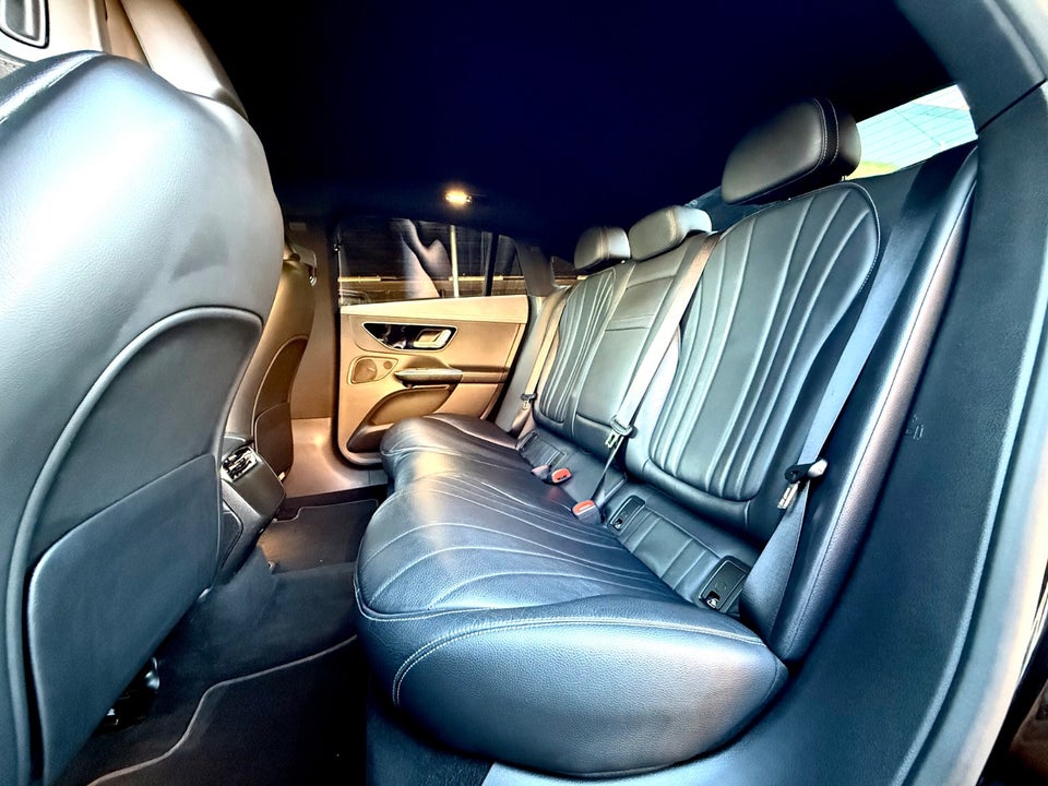 Mercedes EQE350+ 4d
