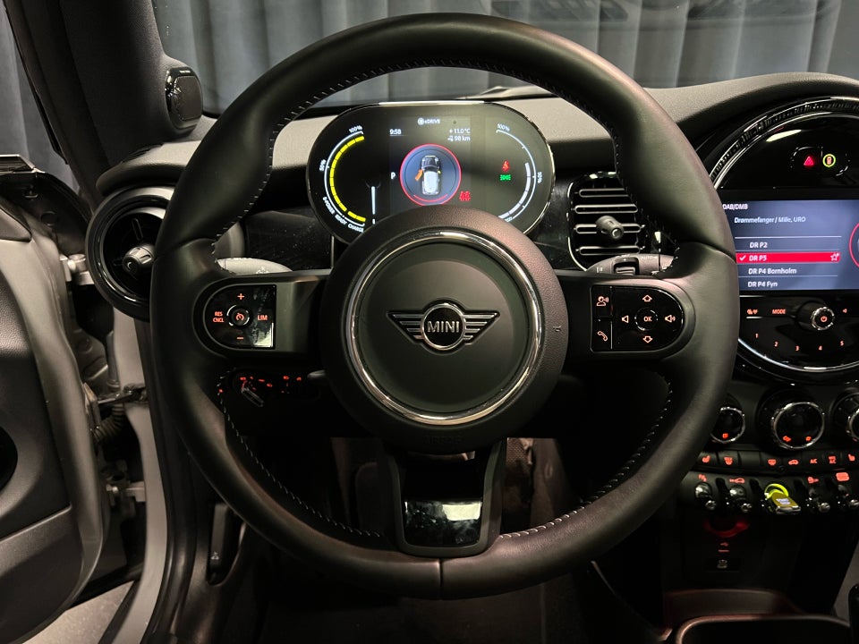 MINI Cooper SE Yours Trim 3d
