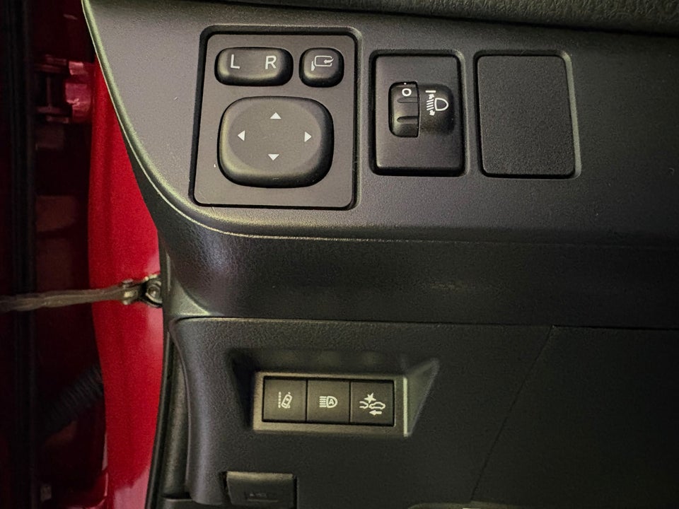 Toyota Yaris 1,5 VVT-iE T3 Premium Van 5d