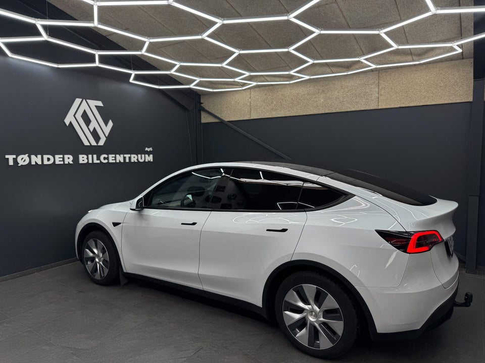 Tesla Model Y RWD 5d