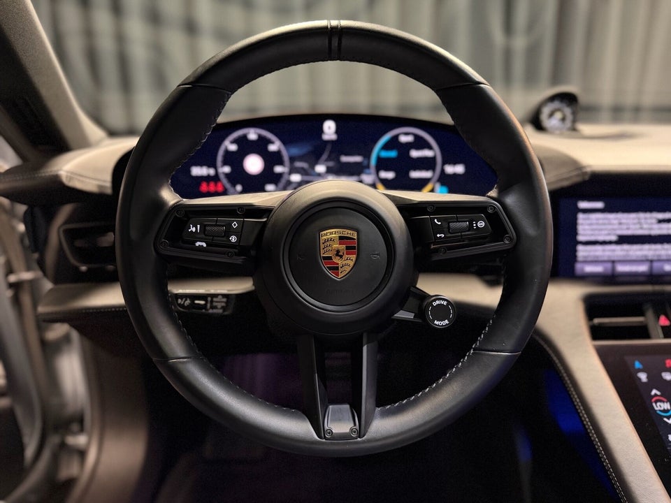 Porsche Taycan Performance+ 4d