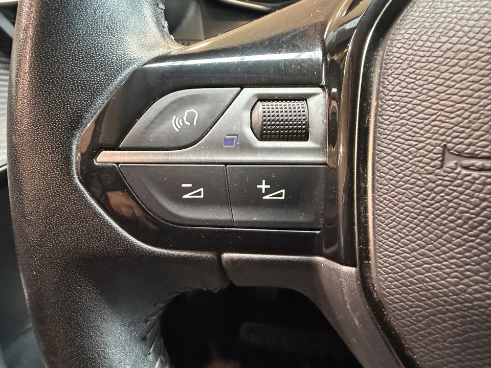 Peugeot 208 1,2 PureTech 75 Active 5d