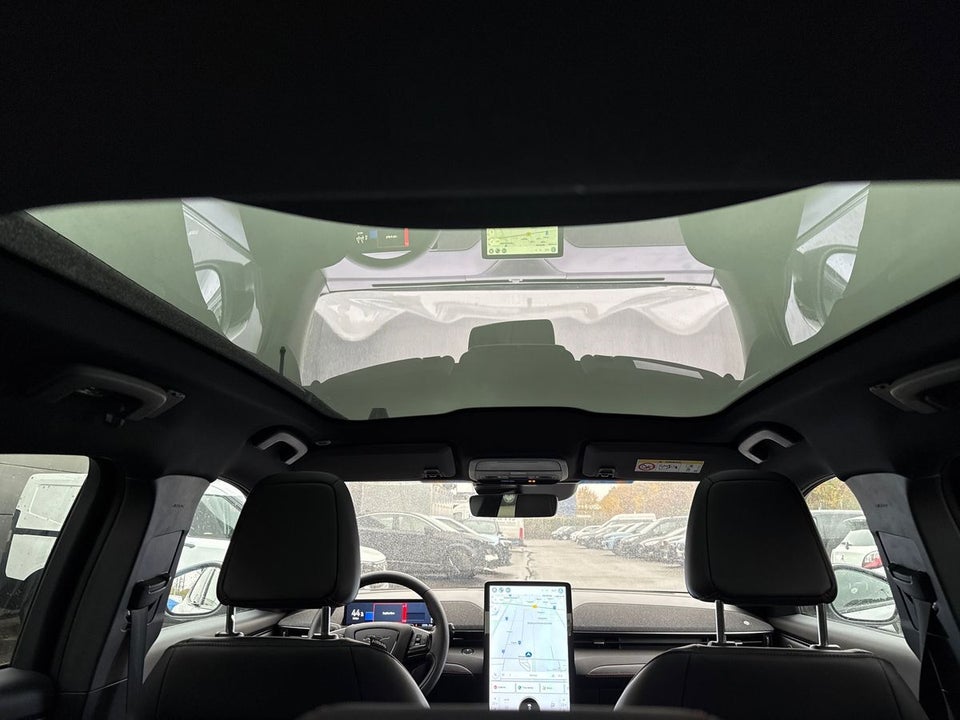 Ford Mustang Mach-E 98 Premium Extended Range AWD 5d