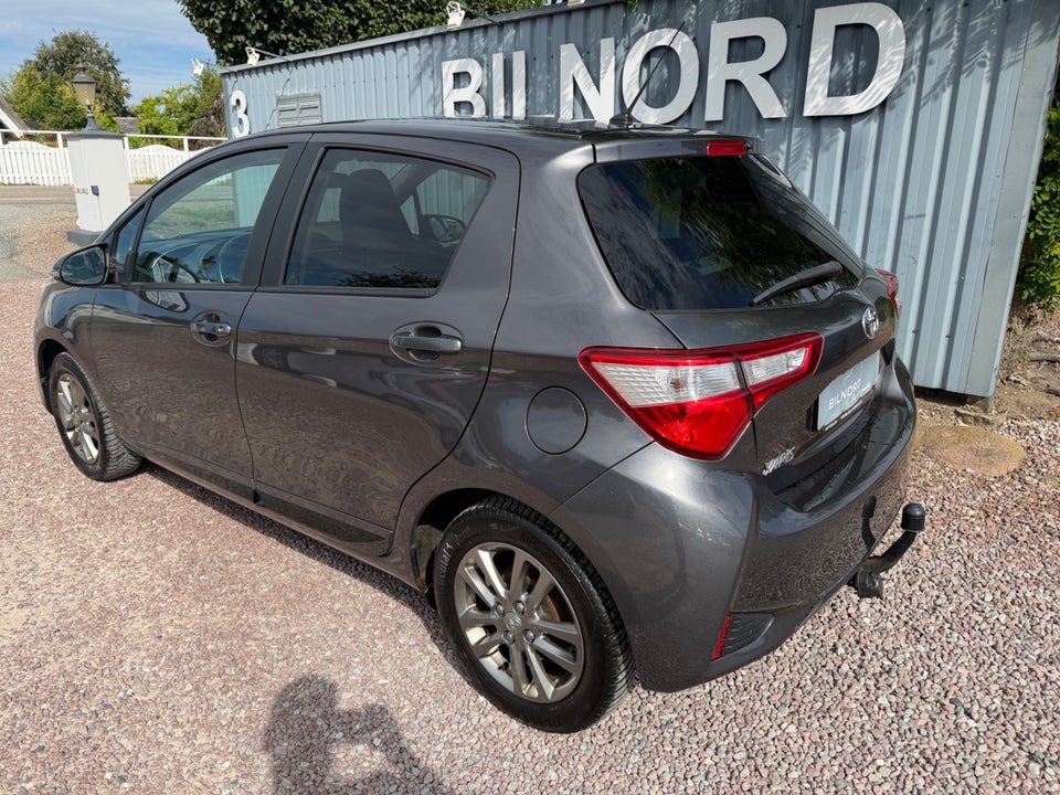 Toyota Yaris 1,5 VVT-i T2 Premium 5d