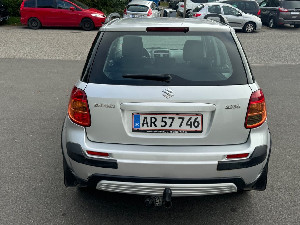 Suzuki SX4 1,5 GL 5d