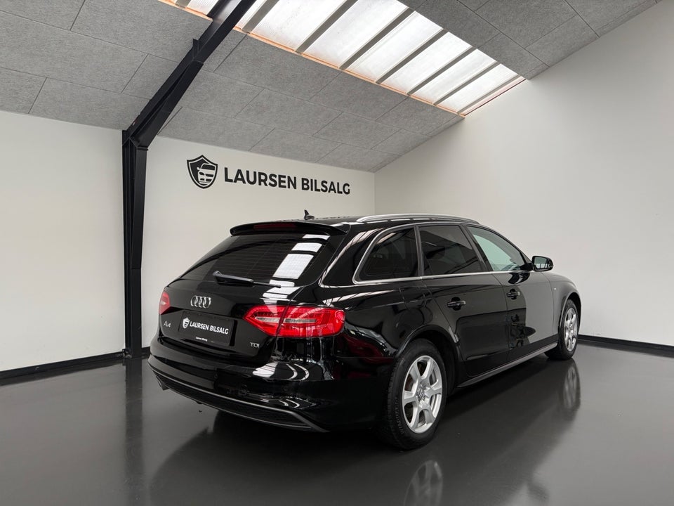 Audi A4 2,0 TDi 190 S-line Avant Multitr. 5d