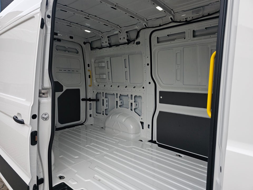 MAN TGE 2,0 3.180 Kassevogn L3H3 aut. FWD