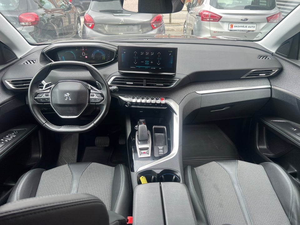 Peugeot 3008 1,6 Hybrid First Selection EAT8 5d