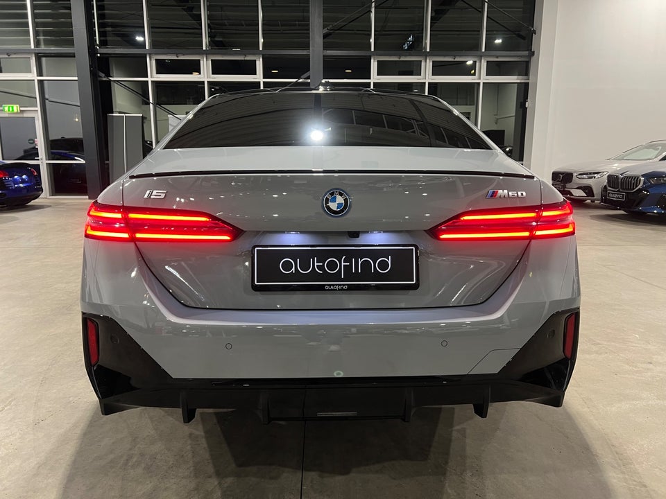 BMW i5 M60 xDrive 4d