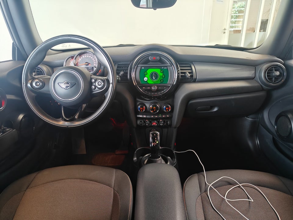 MINI Cooper 1,5 Essential aut. 3d