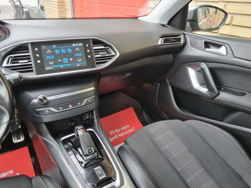 Peugeot 308 1,2 PureTech 130 Selection Sky SW EAT8 5d