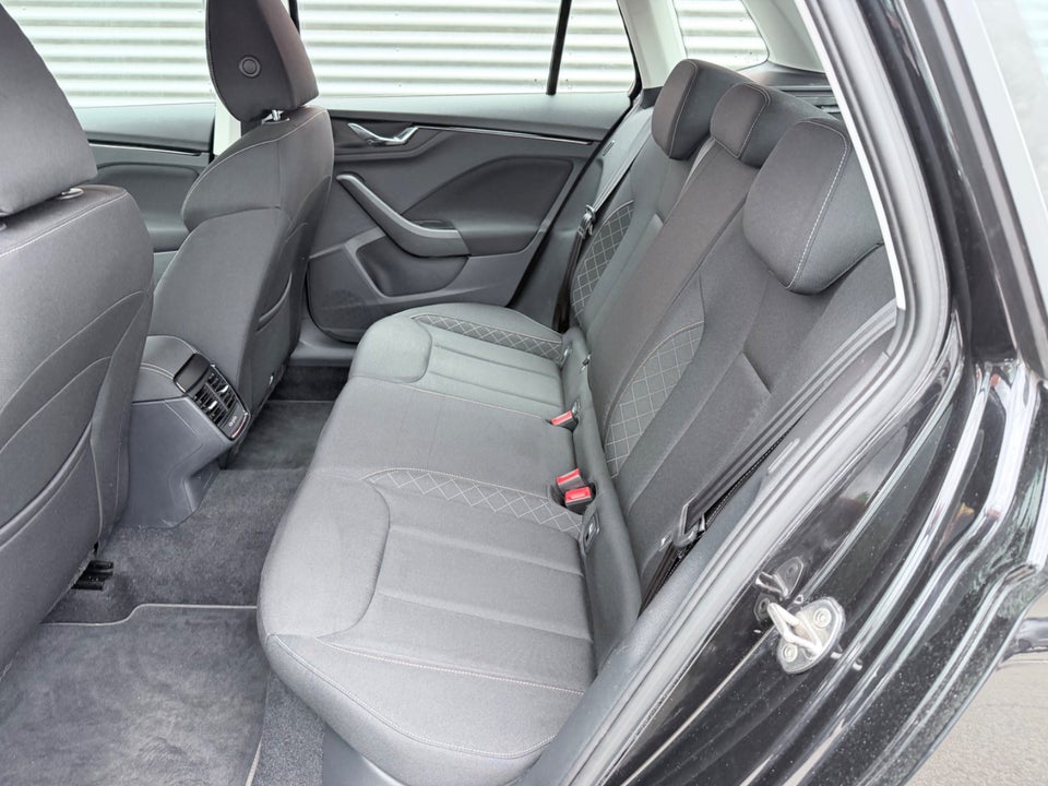 Skoda Kamiq 1,0 TSi 110 Dynamic DSG 5d