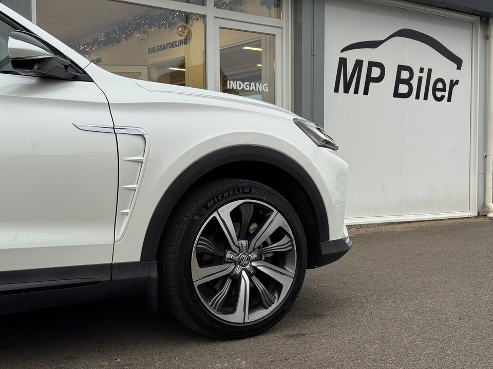 MG Marvel R Luxury 5d