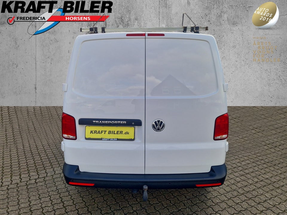 VW Transporter 2,0 TDi 110 Kassevogn kort