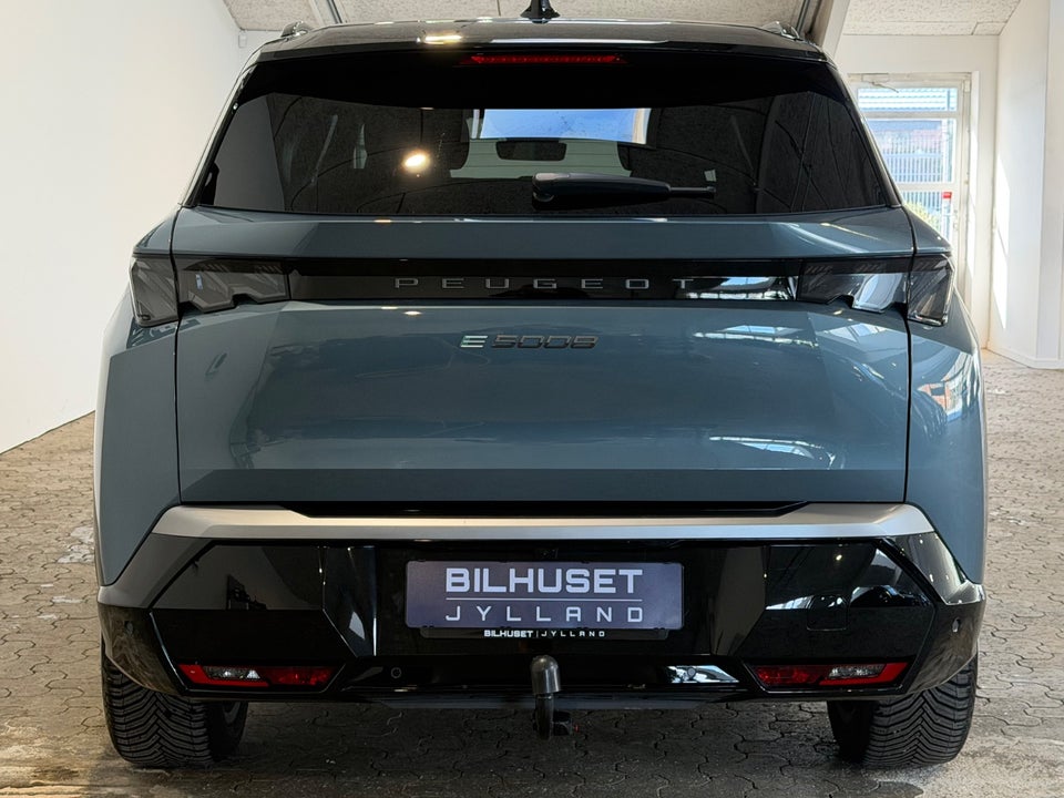 Peugeot e-5008 77 GT Pack 7prs 5d