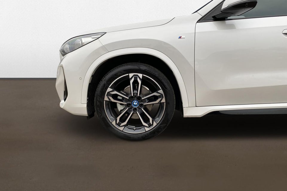 BMW iX1 eDrive20 M-Sport 5d