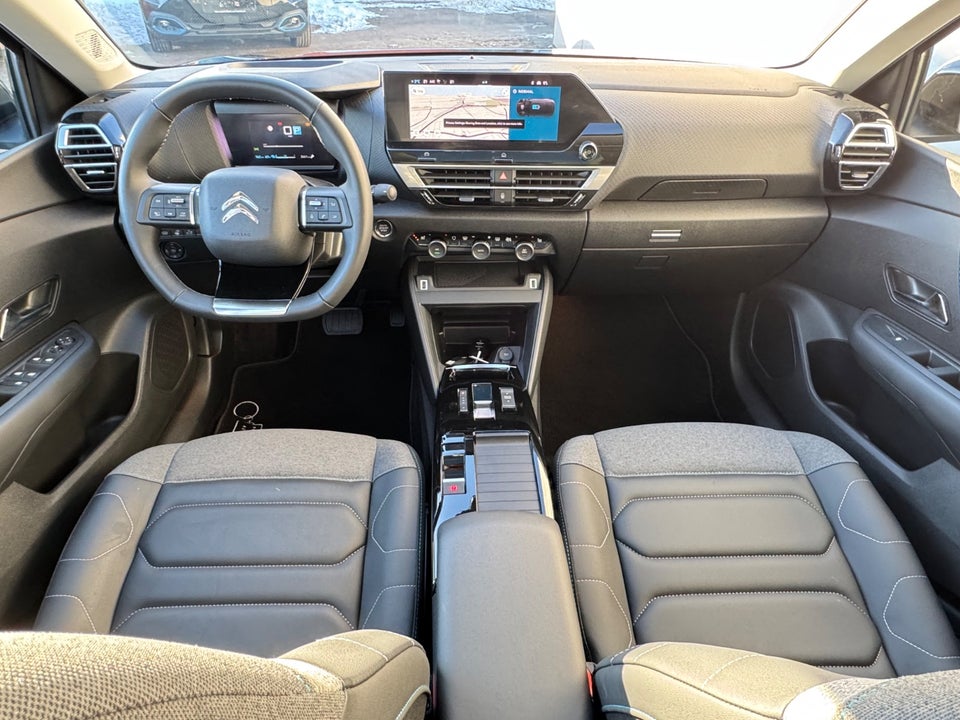 Citroën ë-C4 X 50 Shine 4d