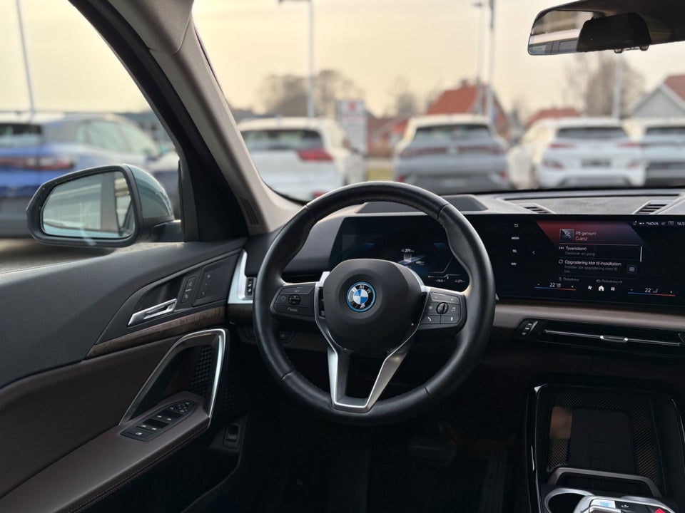 BMW iX1 eDrive20 Fully Charged 5d