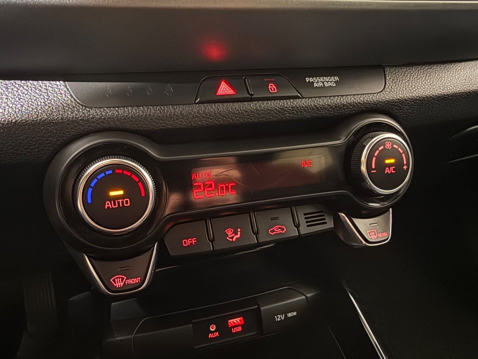 Kia Stonic 1,0 T-GDi Attraction+ 5d