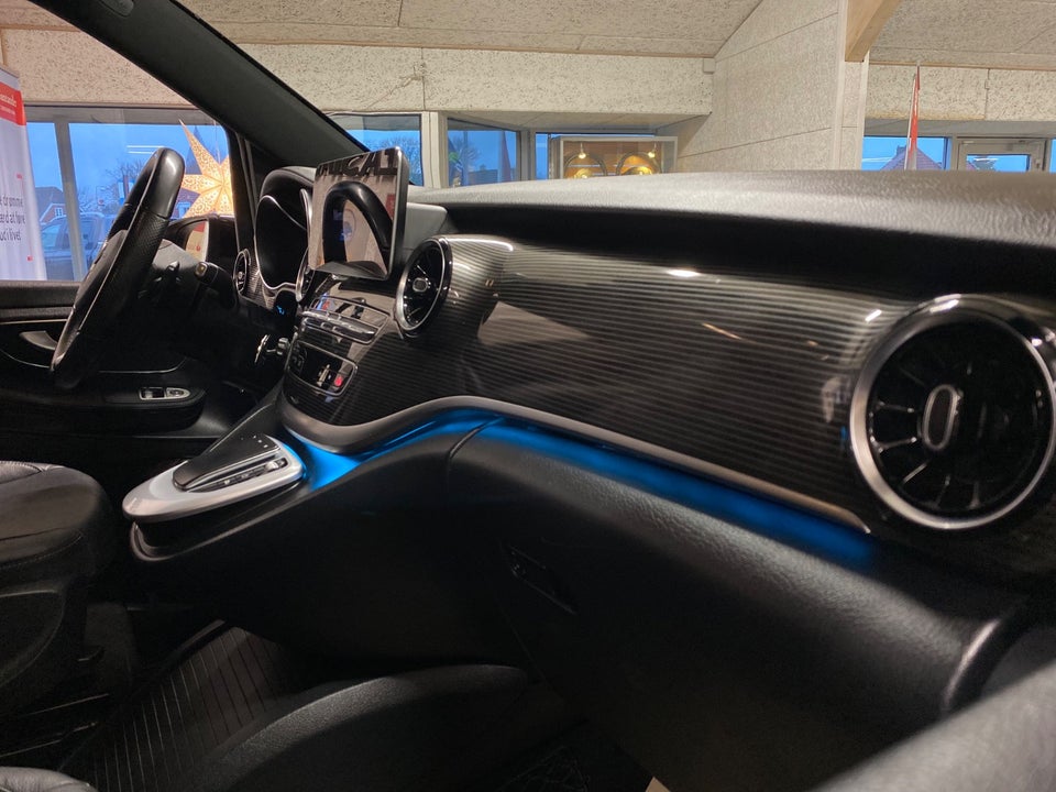 Mercedes EQV300 Avantgarde XL Van