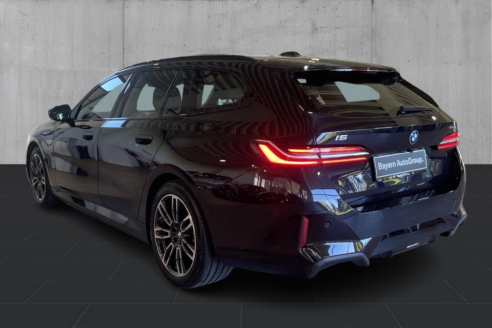 BMW i5 eDrive40 Touring M-Sport 5d