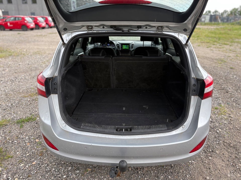 Hyundai i30 1,6 CRDi 110 EM-Edition CW 5d