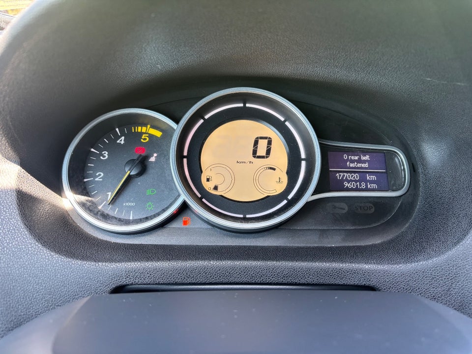 Renault Megane III 1,5 dCi 90 Authentique 5d