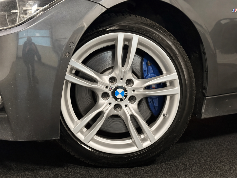 BMW 330d 3,0 Touring M-Sport xDrive aut. 5d