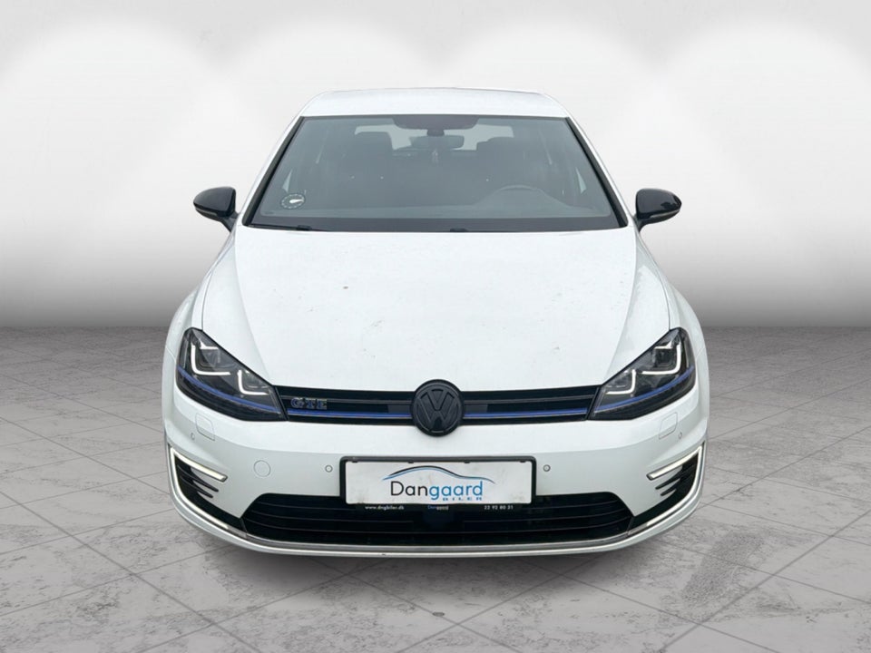 VW Golf VII 1,4 GTE DSG 5d