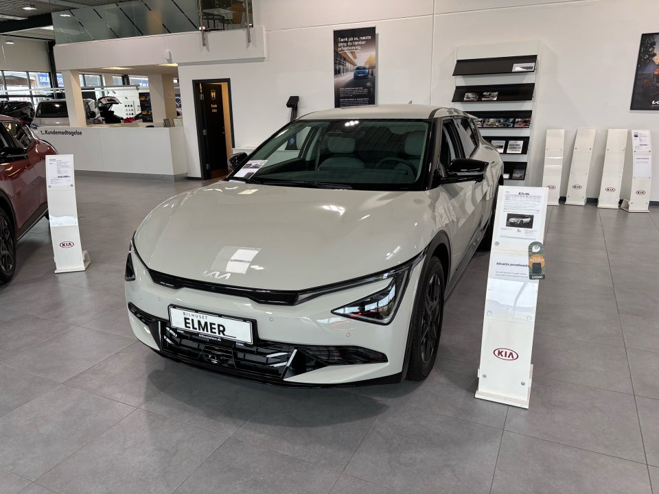 Kia EV6 84 Long Range Performance Upgrade AWD 5d