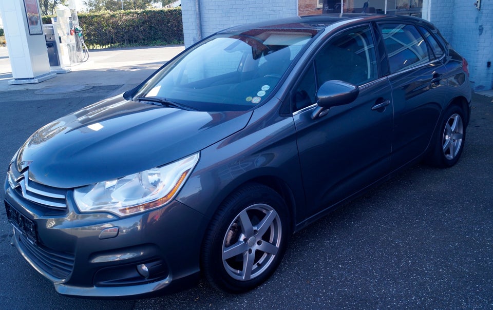 Citroën C4 1,6 e-HDi 115 Seduction 5d