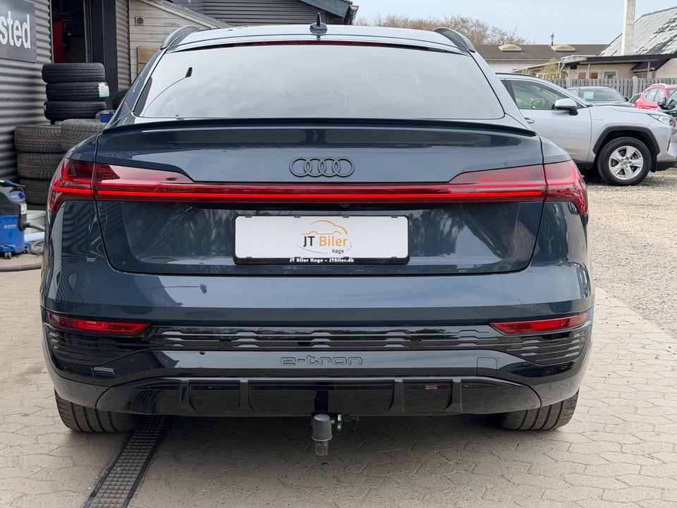 Audi Q8 e-tron 55 S-line Sportback quattro 5d