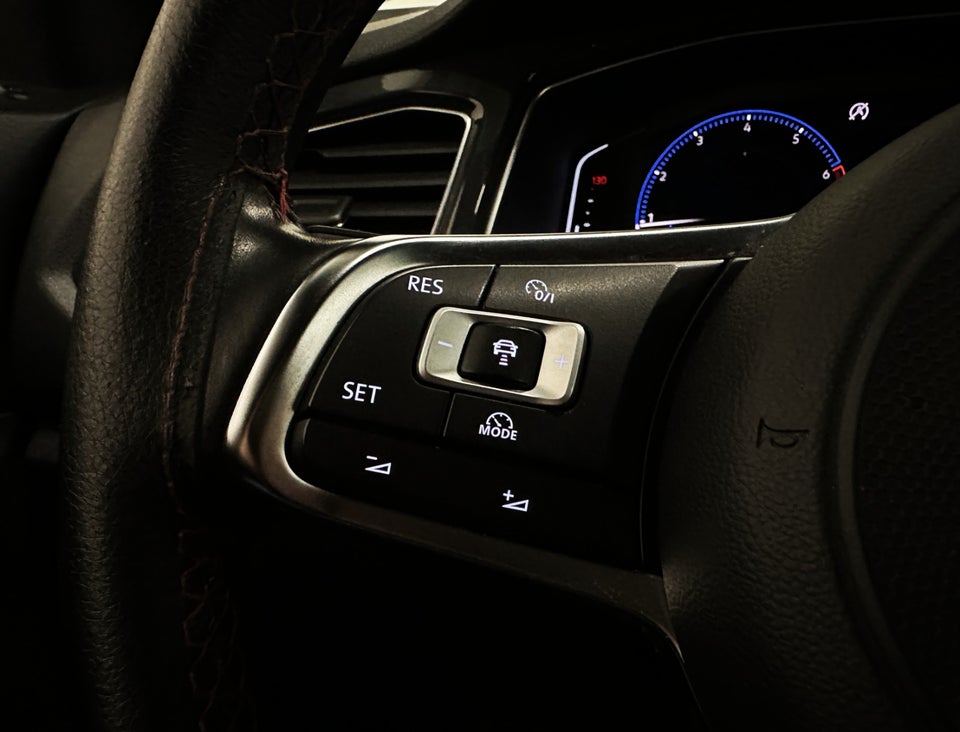 VW T-Roc 1,5 TSi 150 R-line 5d