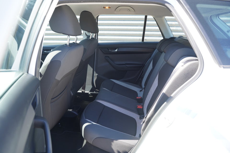 Skoda Fabia 1,0 TSi 110 Ambition Combi DSG 5d