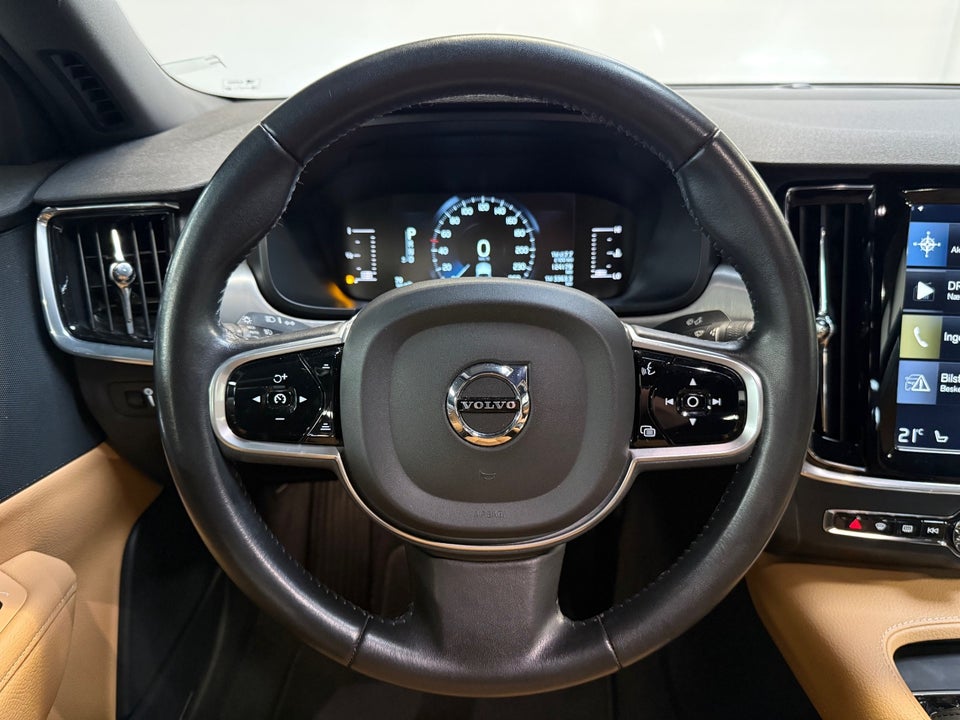 Volvo S90 2,0 D4 190 Momentum aut. 4d