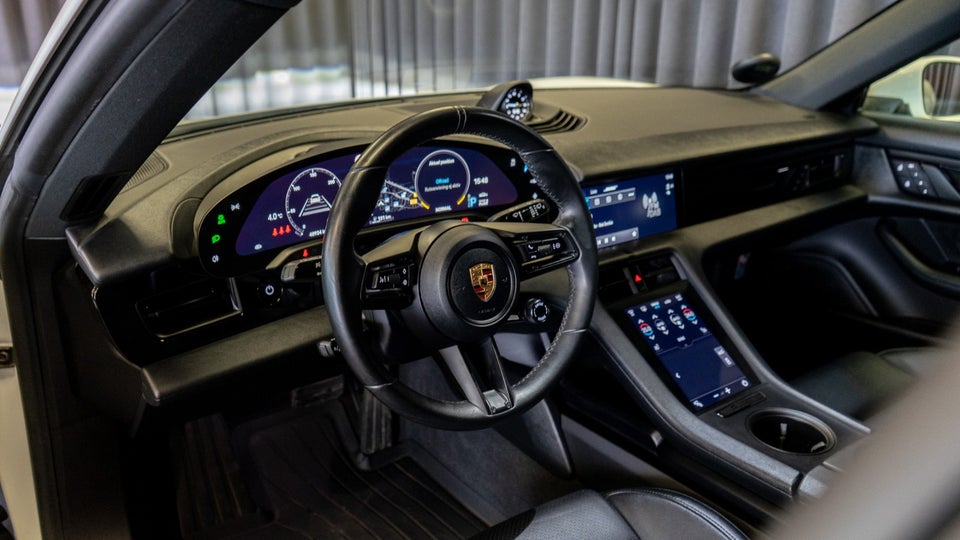 Porsche Taycan Performance+ Sport Turismo 5d