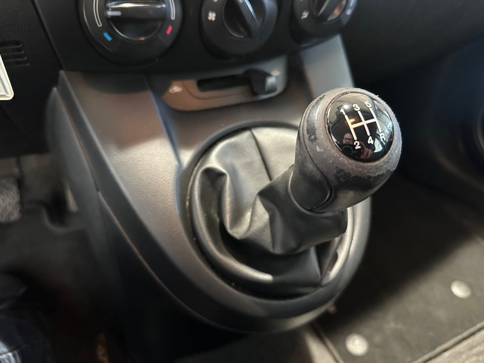 Mazda 2 1,3 Advance 5d