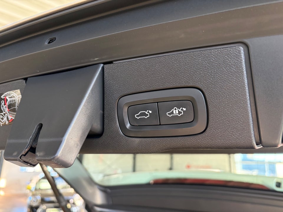 Volvo XC60 2,0 T5 250 Inscription aut. 5d