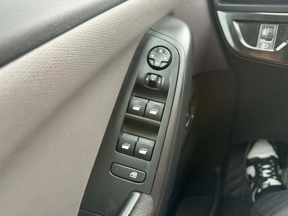 Citroën Grand C4 Picasso 1,2 PureTech 130 Iconic 7prs 5d