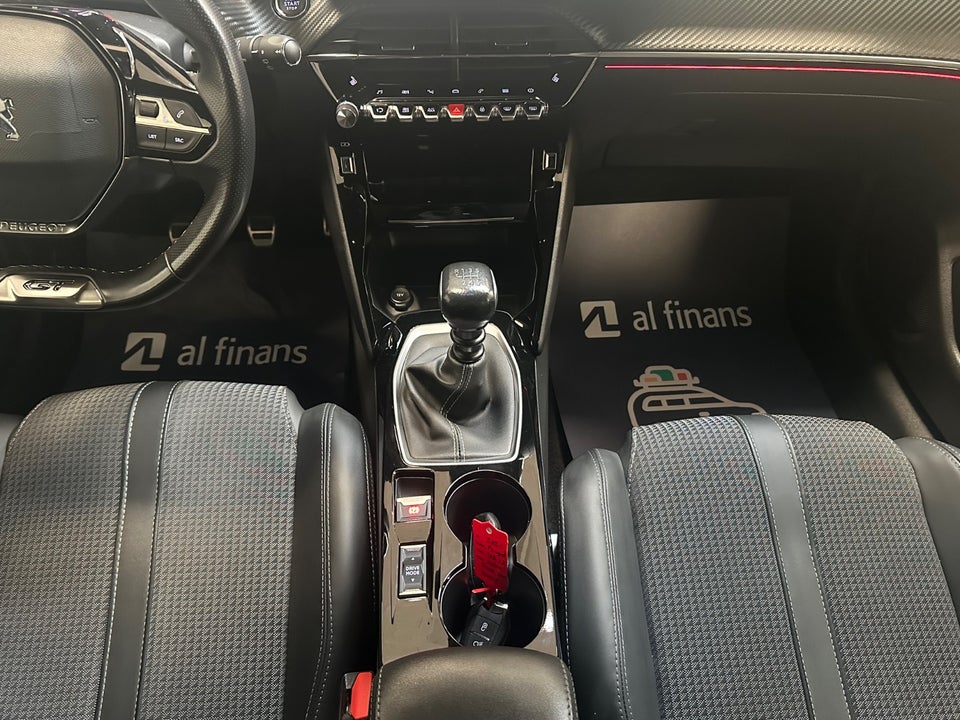 Peugeot 208 1,2 PureTech 100 GT 5d