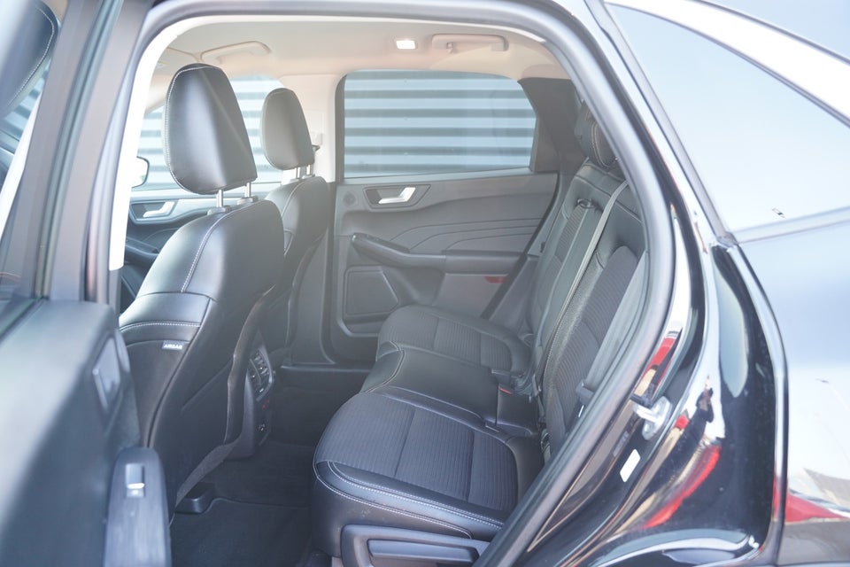 Ford Kuga 2,5 PHEV Titanium X CVT 5d