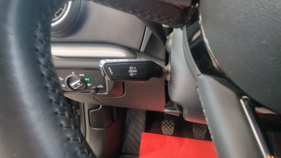 Audi A3 30 TFSi Sportback 5d