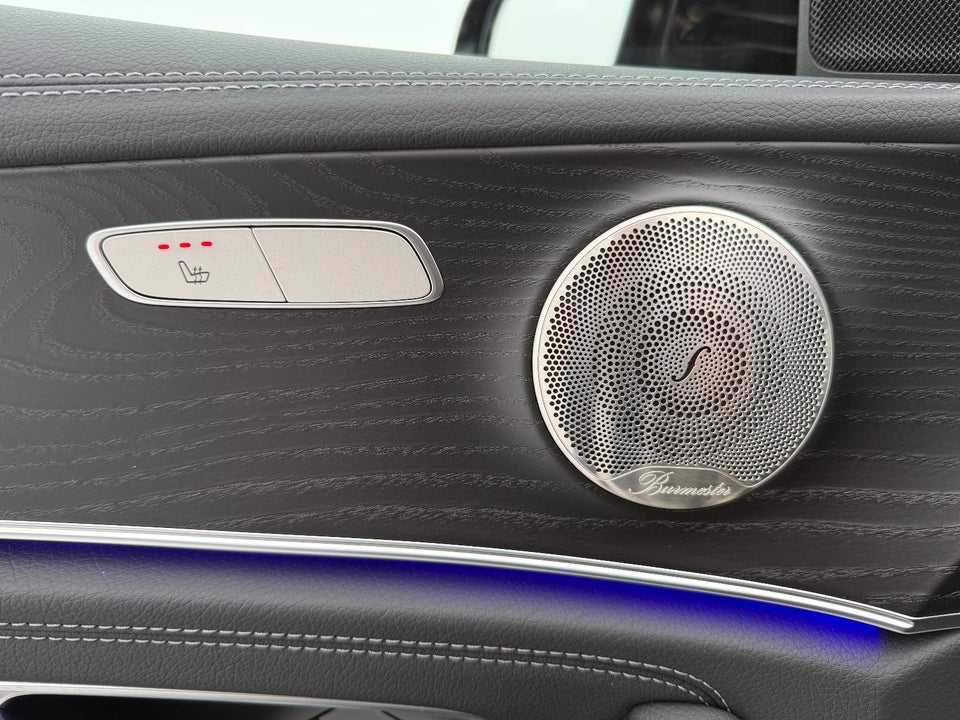 Mercedes E300 e 2,0 AMG Line stc. aut. 5d