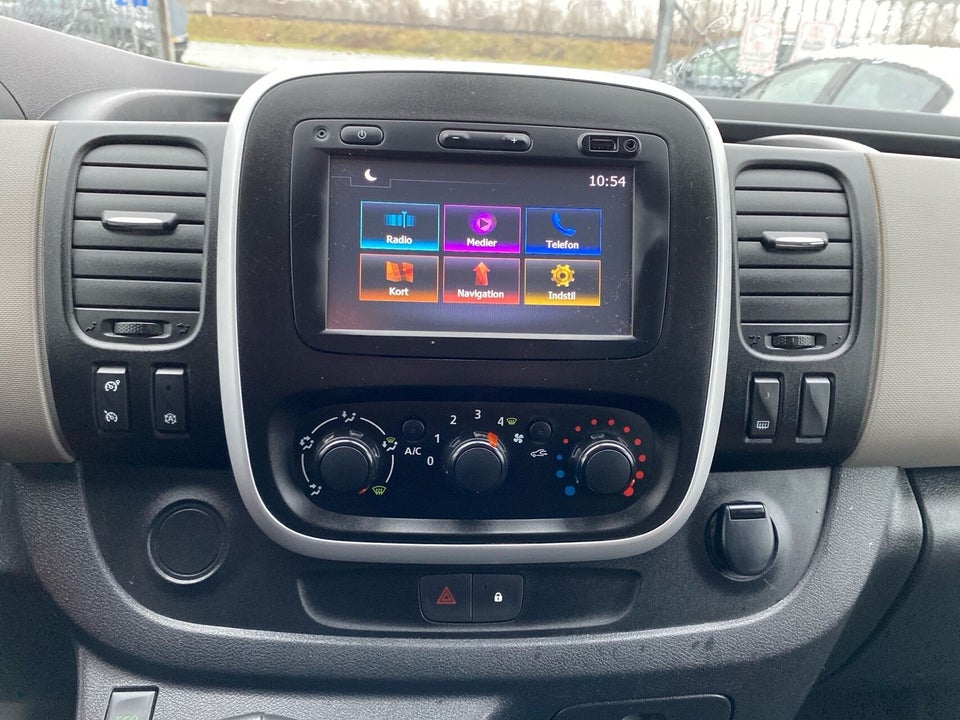 Renault Trafic T29 1,6 dCi 120 L2H1