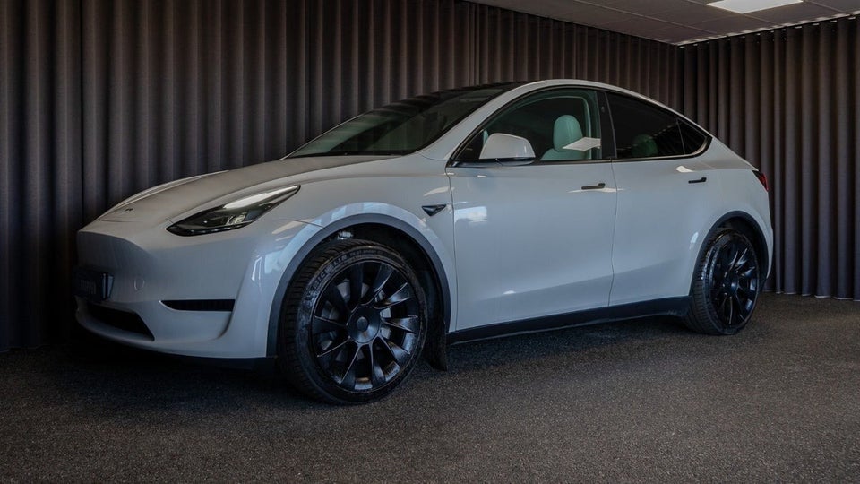 Tesla Model Y Long Range RWD 5d
